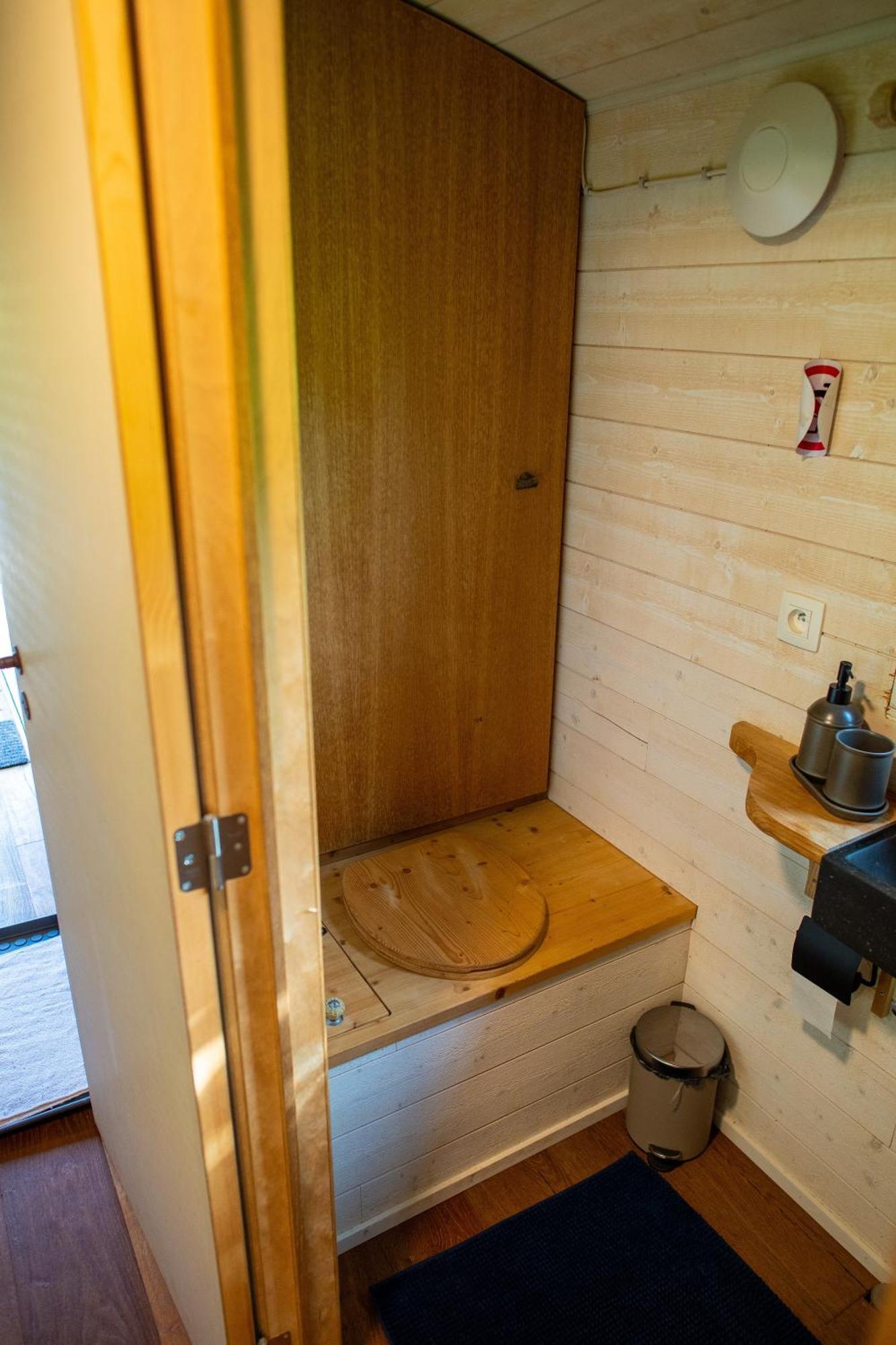 Вилла La Tiny House De La Bergerie Lierneux Экстерьер фото