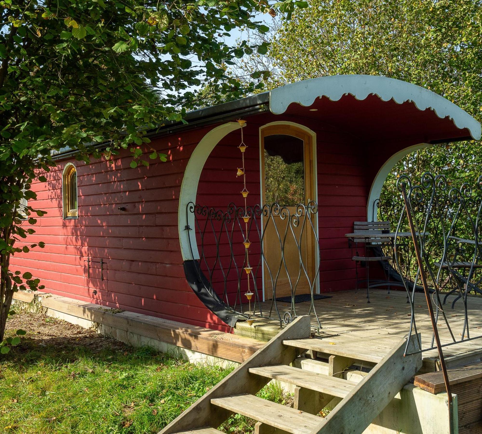 Вилла La Tiny House De La Bergerie Lierneux Экстерьер фото