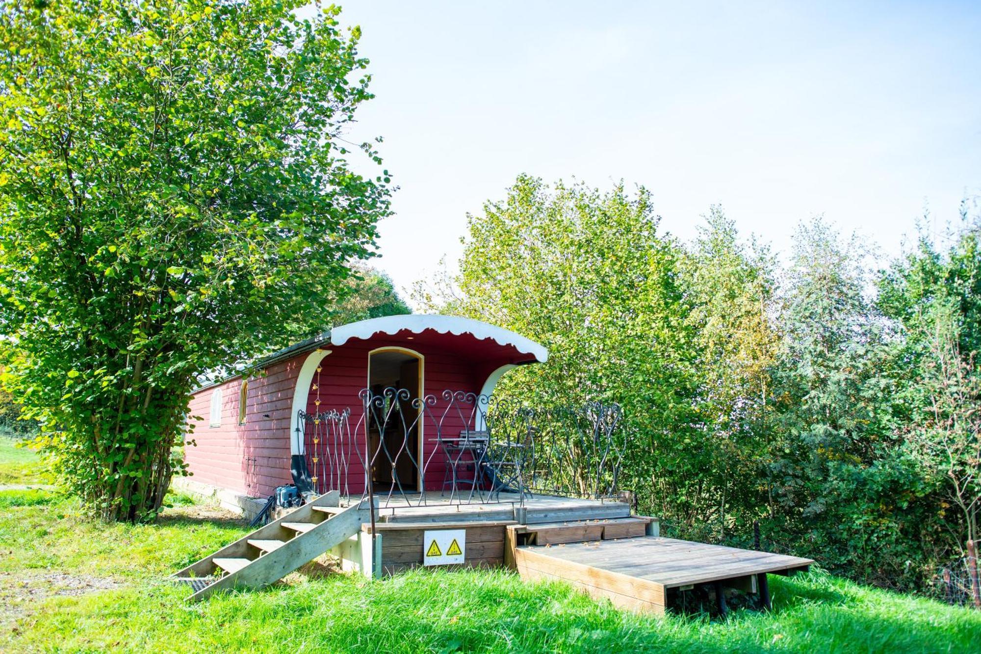 Вилла La Tiny House De La Bergerie Lierneux Экстерьер фото