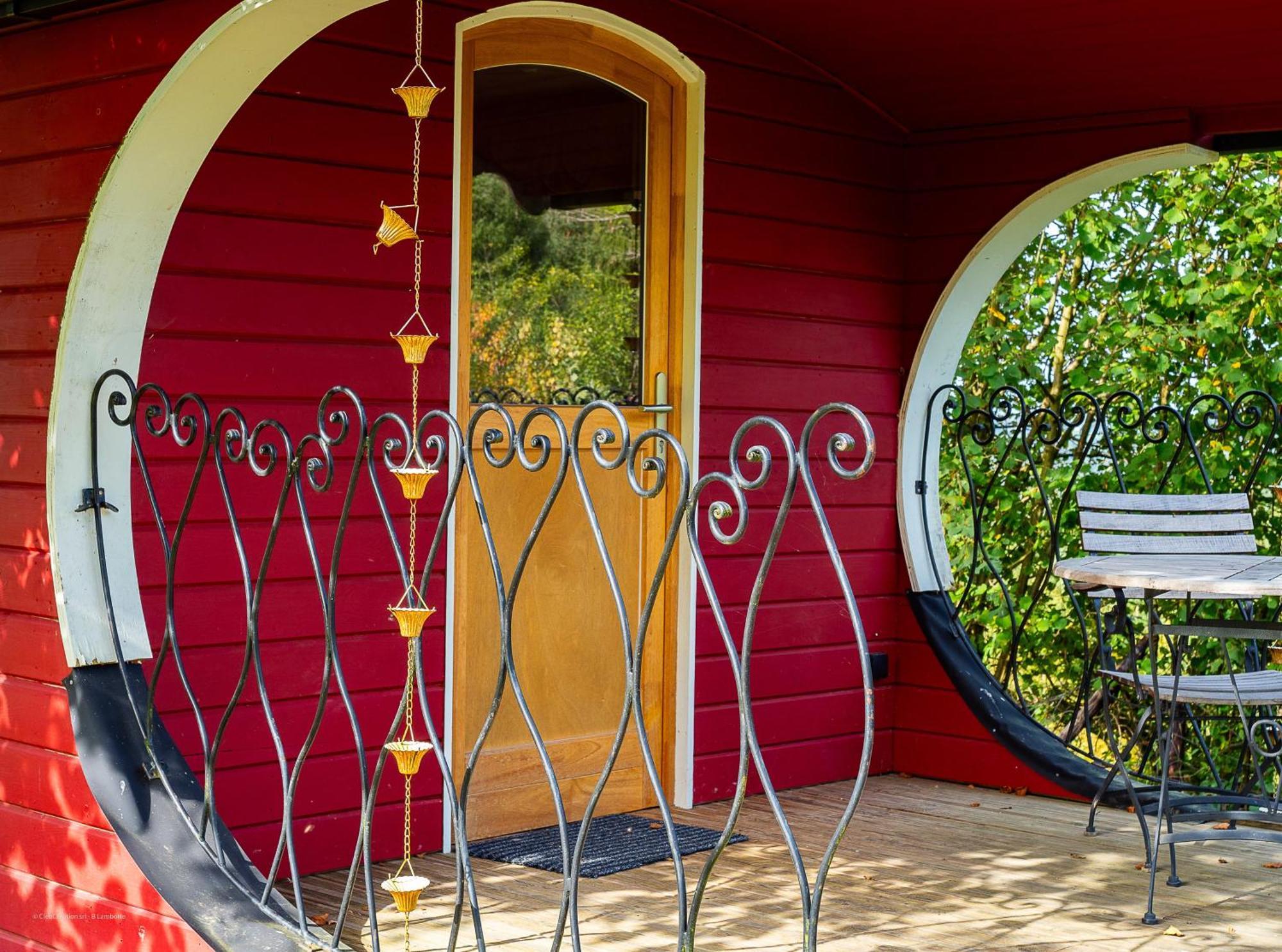 Вилла La Tiny House De La Bergerie Lierneux Экстерьер фото